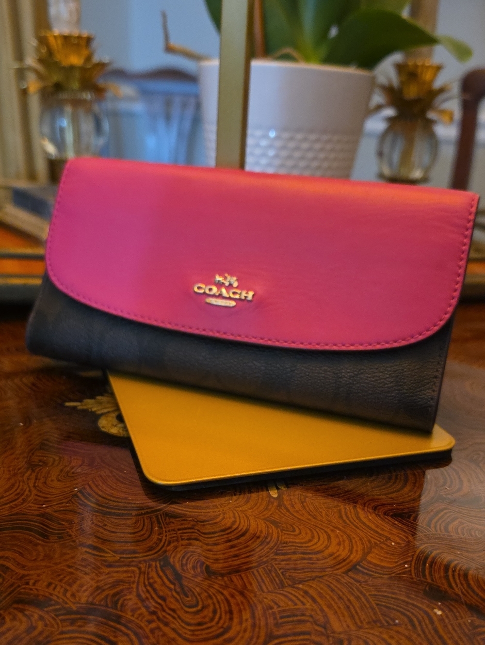 Coach Signature Checkbook Leather Continental Wallet